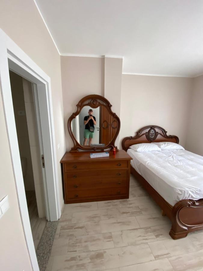 Apartment 2+1 Center Of Shkoder Bagian luar foto