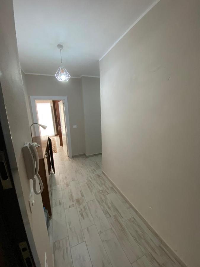 Apartment 2+1 Center Of Shkoder Bagian luar foto